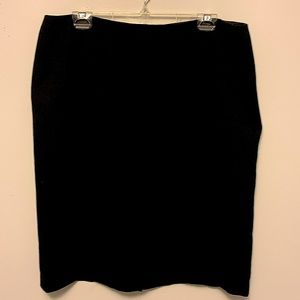 LAURA Black Skirt size 16.